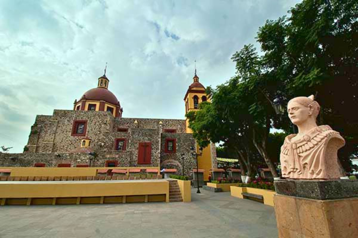 Corregidora invierte 100 millones en drenaje sanitario de El Pueblito