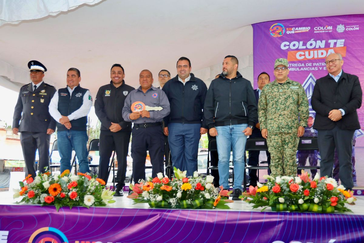 Gaspar Trueba entrega patrullas y equipo para fortalecer seguridad municipal en Colón